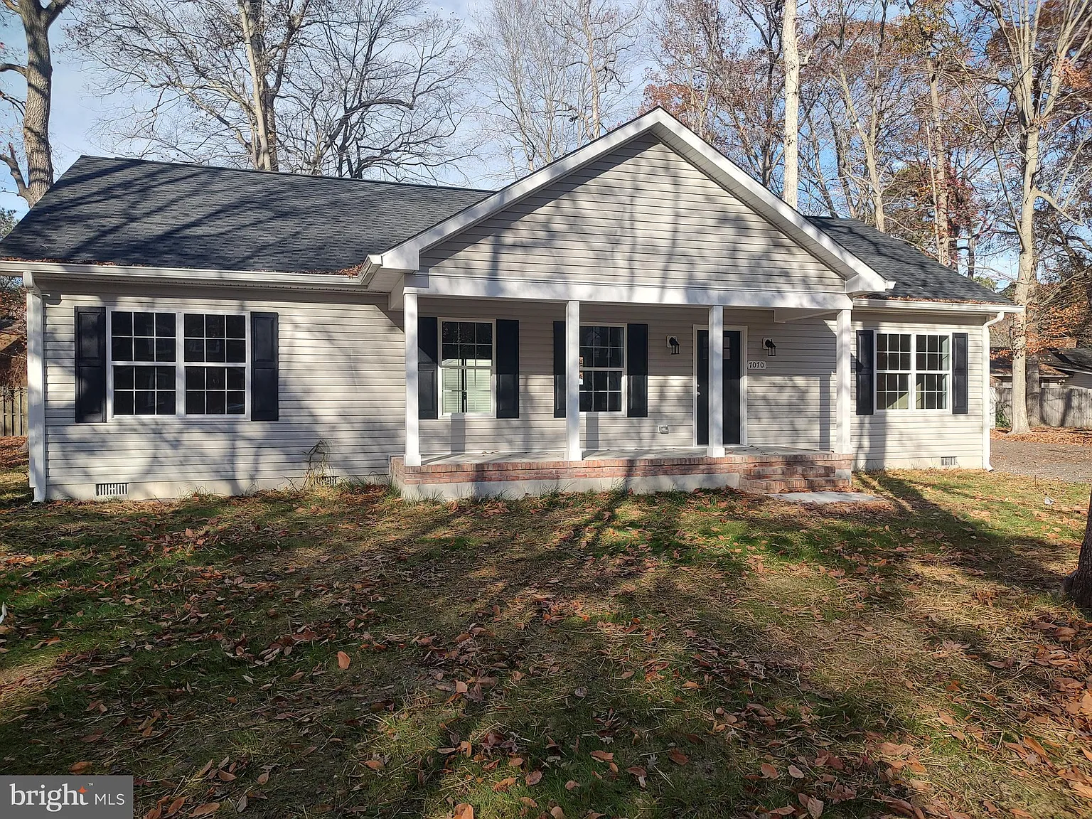 7070 Pine Ridge Rd photo 1