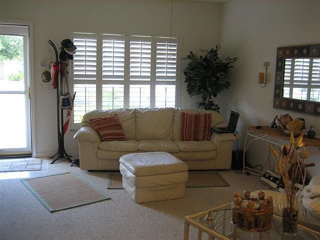 2nd image of 1385 Hampton Park Ln