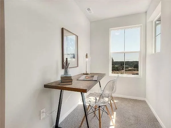 A small office as Loft extension