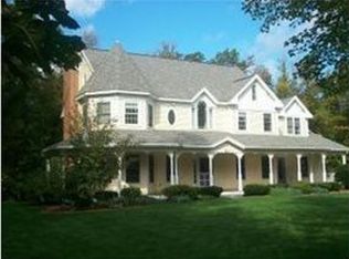 5 Brittany Ln, Atkinson, NH 03811