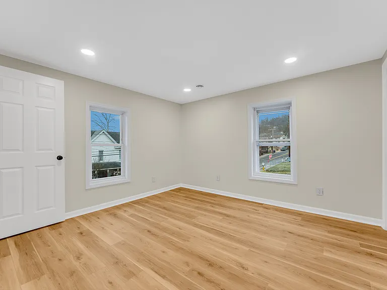 1251 Richwood Ave — Photo 9