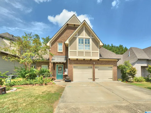 215 Lorrin Ln, Westover, AL 35147