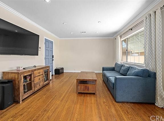 5th image of 5663 Huddart Ave
