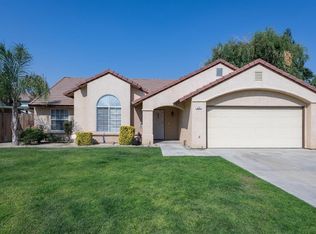 477 S Chaffin Ave, Kerman, CA 93630