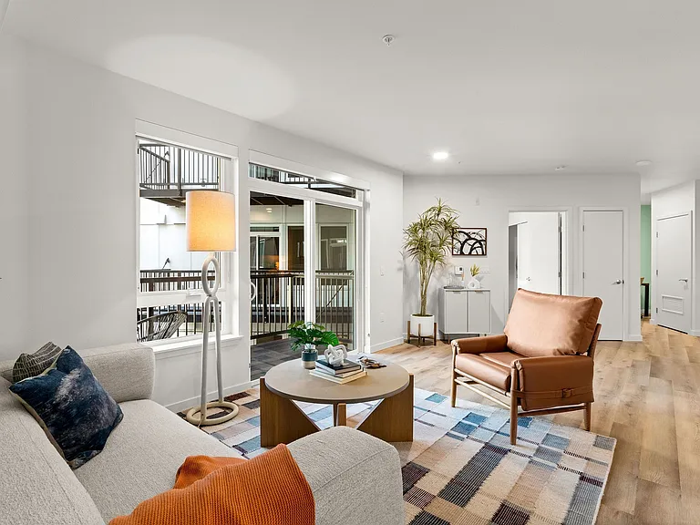Elevated 9-foot ceilings