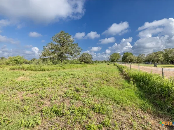 1 A County Rd #491, Gonzales, TX 78629
