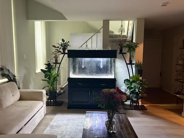 2028 Mount Royal Ter, Baltimore, MD