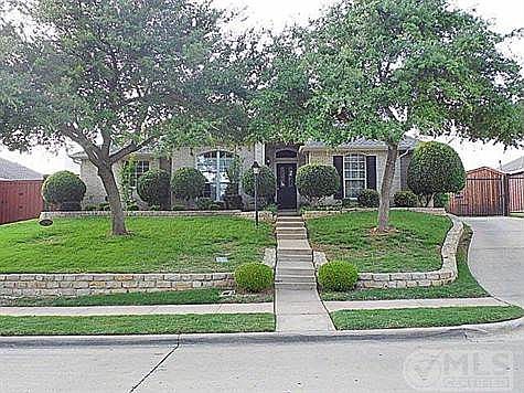 2nd image of 1405 Berne Ln