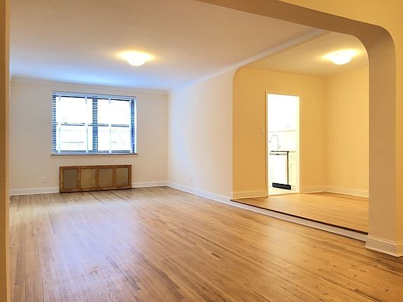 3rd image of 6939 Yellowstone Blvd APT 309