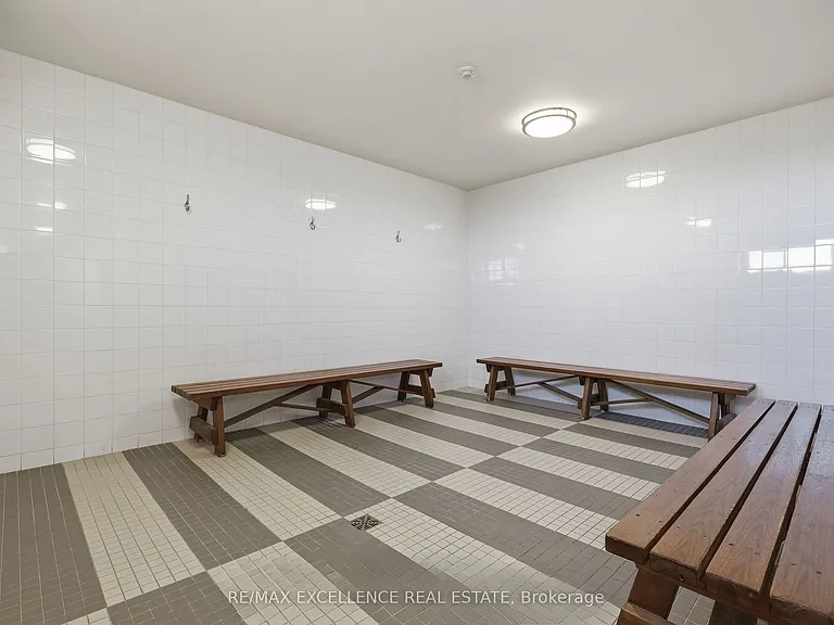 360 Ridelle Ave #1701 — Photo 13