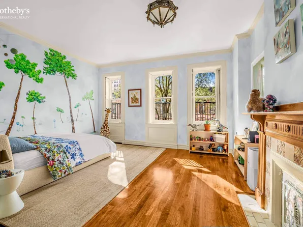 33 West 95th Street image 11 of 23