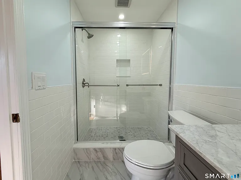 228 Jennings Rd — Photo 6