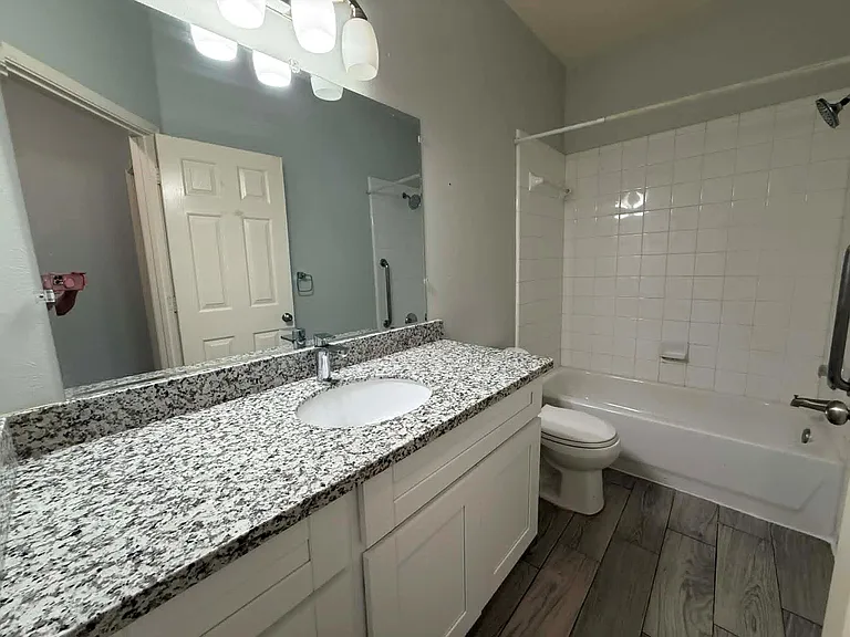 13814 Bink Ct — Photo 12