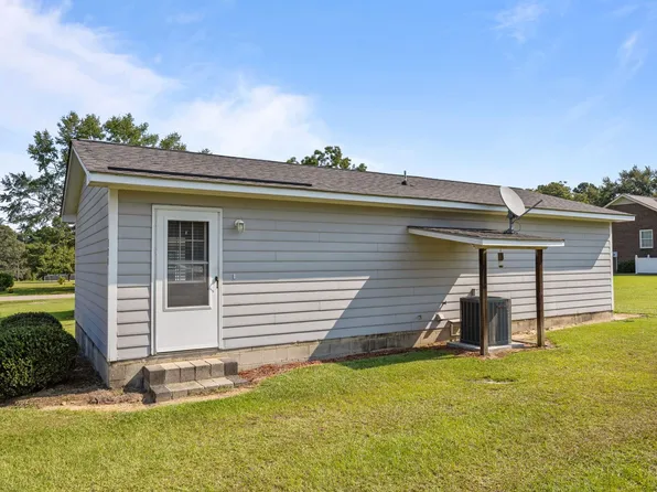 145 S Patterson St, Coats, NC 27521