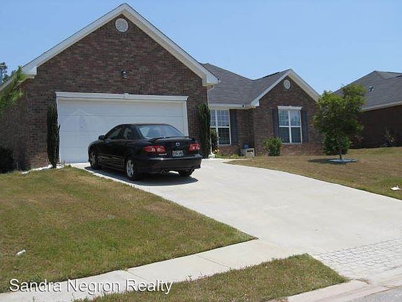 2nd image of 3044 Parkridge Dr
