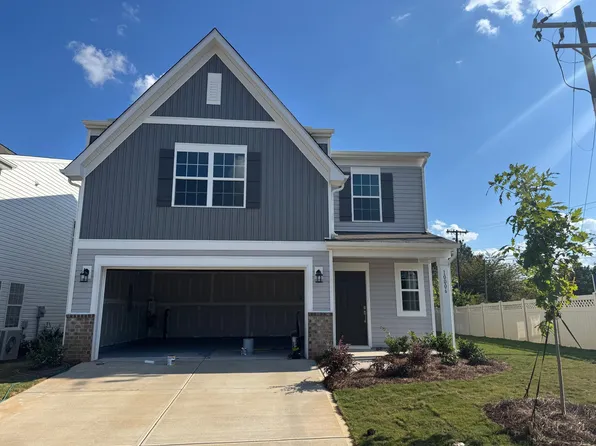 10006 Chatham Run Ln, Charlotte, NC 28262