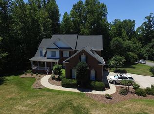 6083 Old Brickstore Rd, Greensboro, NC 27455
