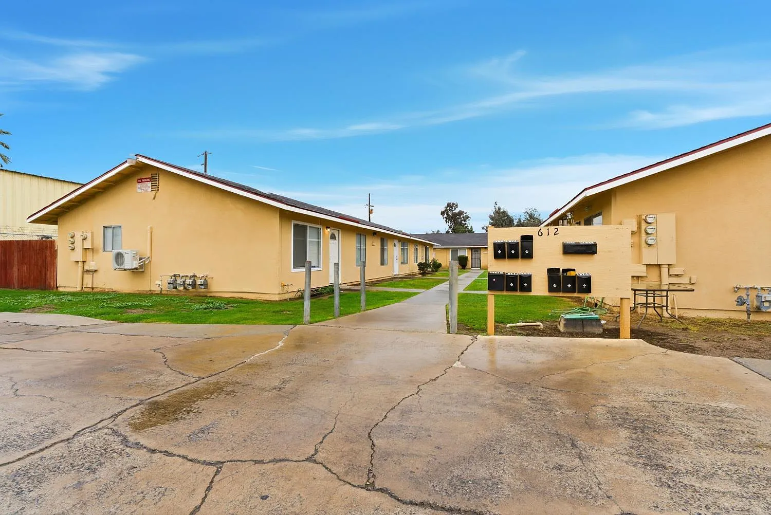 2 bed, 750 sqft, $1,400 — Photo 3