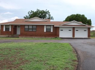 1475 Warren Rd, Lorena, TX 76655