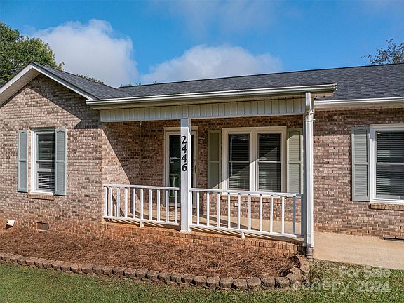 2nd image of 2446 Ashford Dr