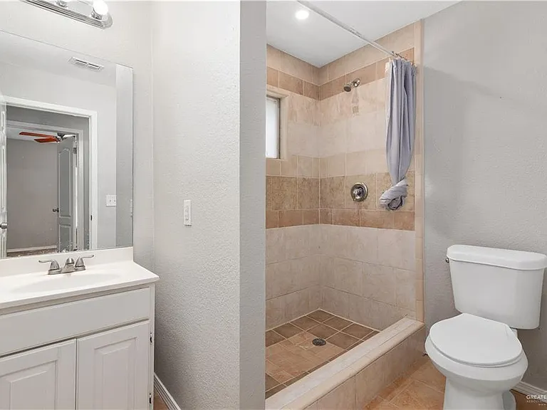 2517 W Hackberry Ave — Photo 18