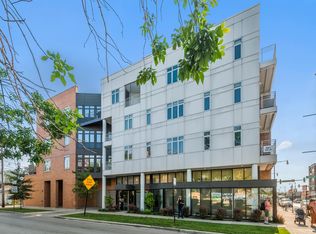 4770 N Manor Ave APT 205, Chicago, IL 60625