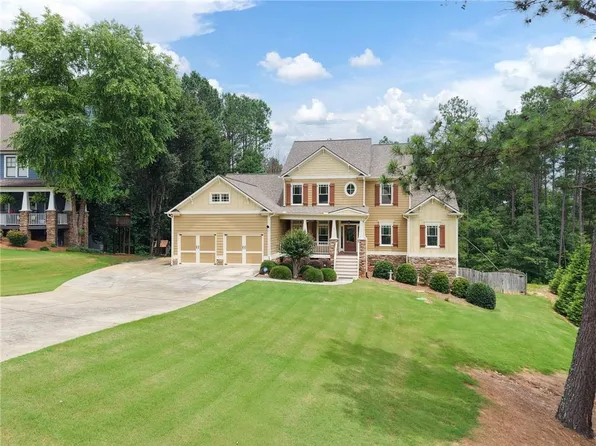 231 Georgetown Dr, Dallas, GA 30132