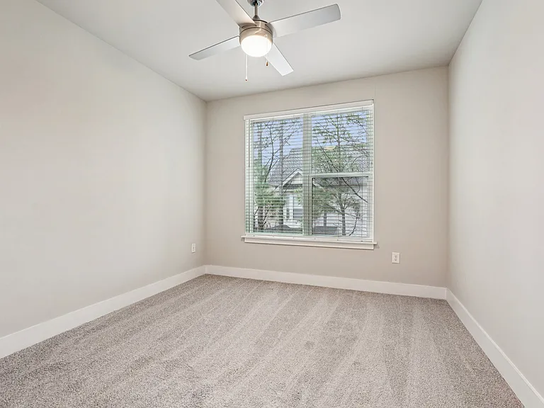 915 Glenwood Apartments on the Beltline — Photo 30