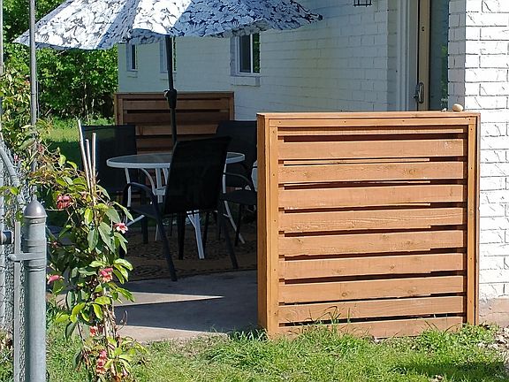 Private patio, rear entrance