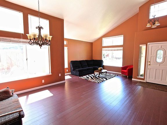 4th image of 1795 Tahoe Cir