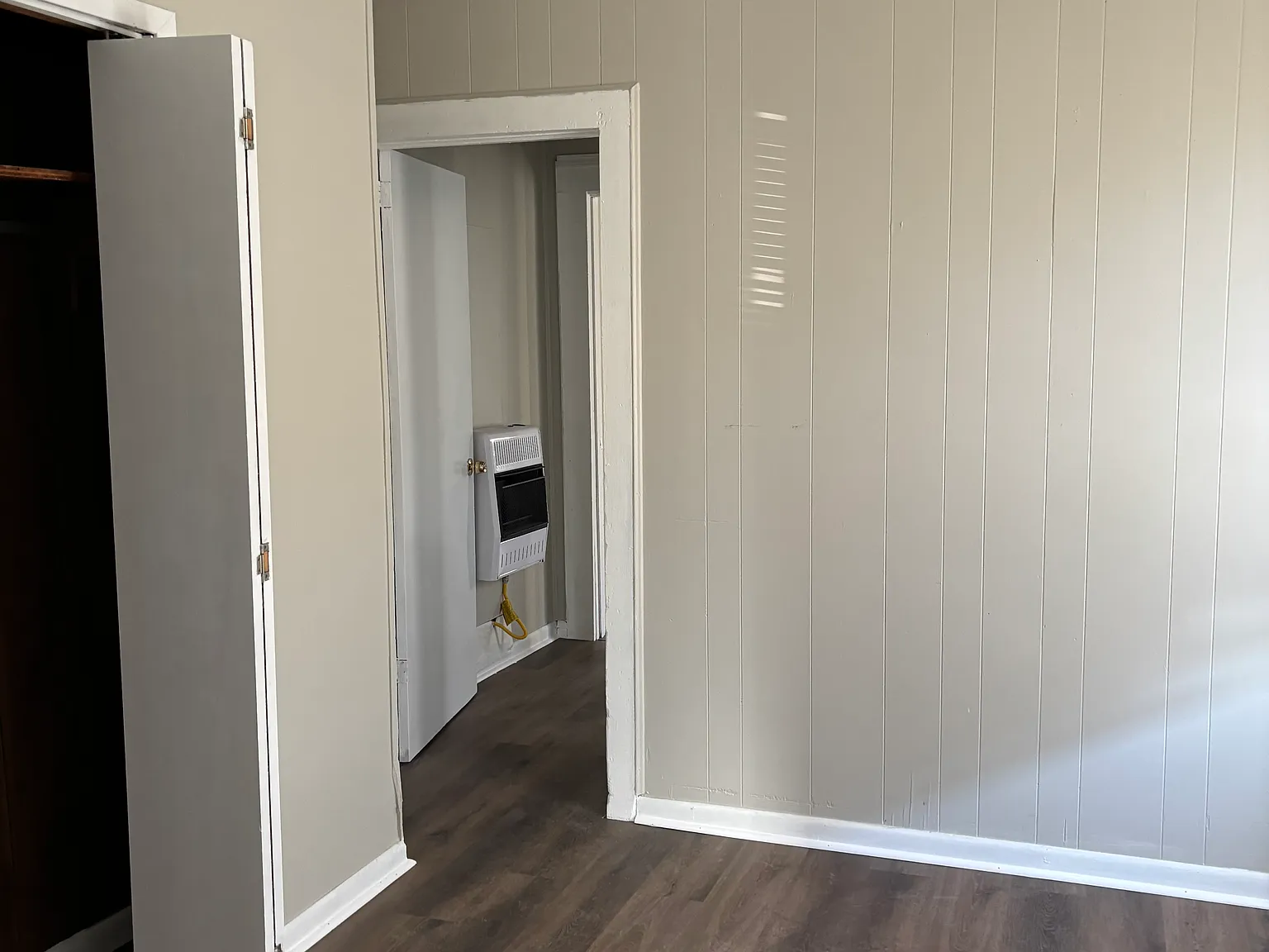 2 bed, $899 — Photo 3