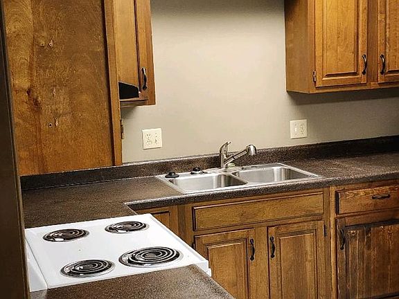 5th image of 100 N Green St #1