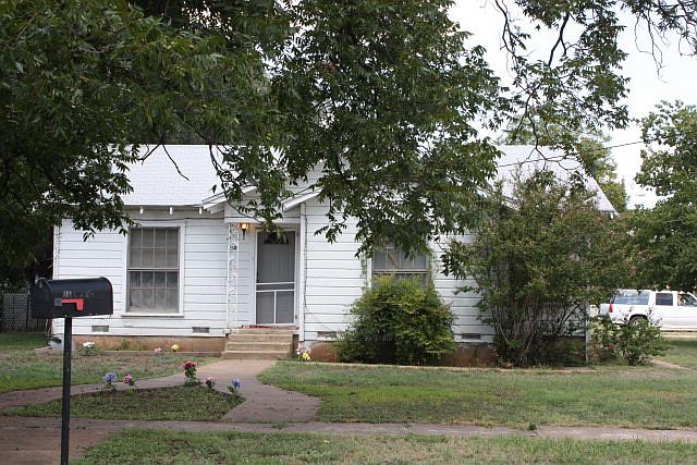 1st image of 400 West St