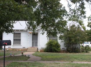 400 West St, Brady, TX 76825