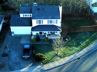 58948 Parkwood Dr, Saint Helens, OR 97051