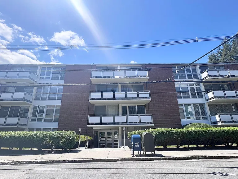 41 Park St #41 — Photo 1