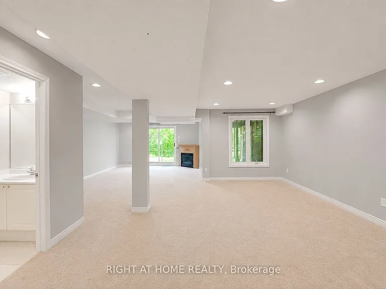 2233 Rockingham Dr — Photo 26