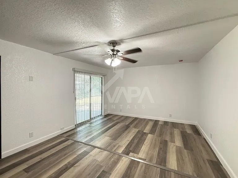 217 Avenue E St — Photo 16