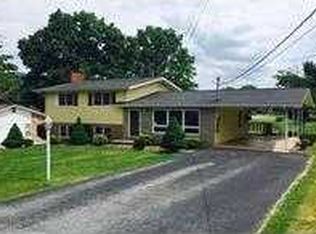 815 9th St, Erwin, TN 37650