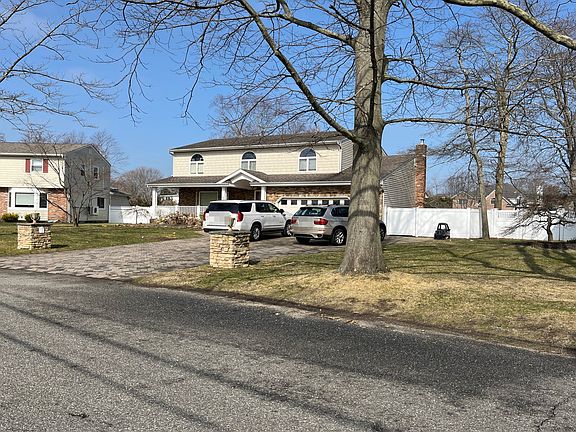 2nd image of 26 Sequams Ln W