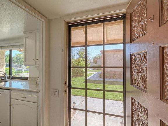 2nd image of 207 Leisure World