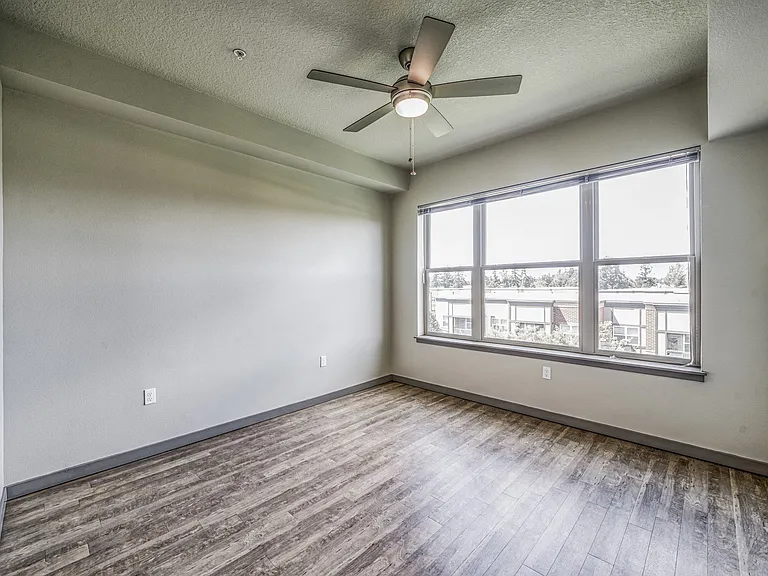 Spacious bedrooms to accommodate any bed size