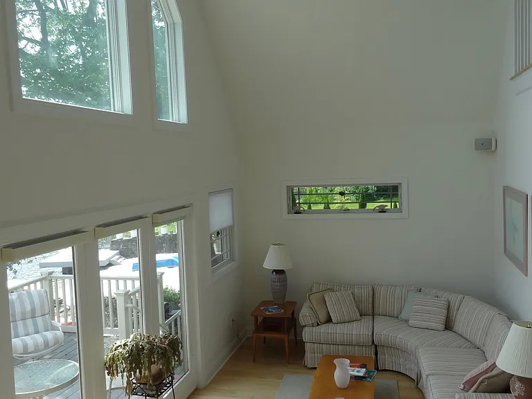 12 Westover Ln — Photo 14