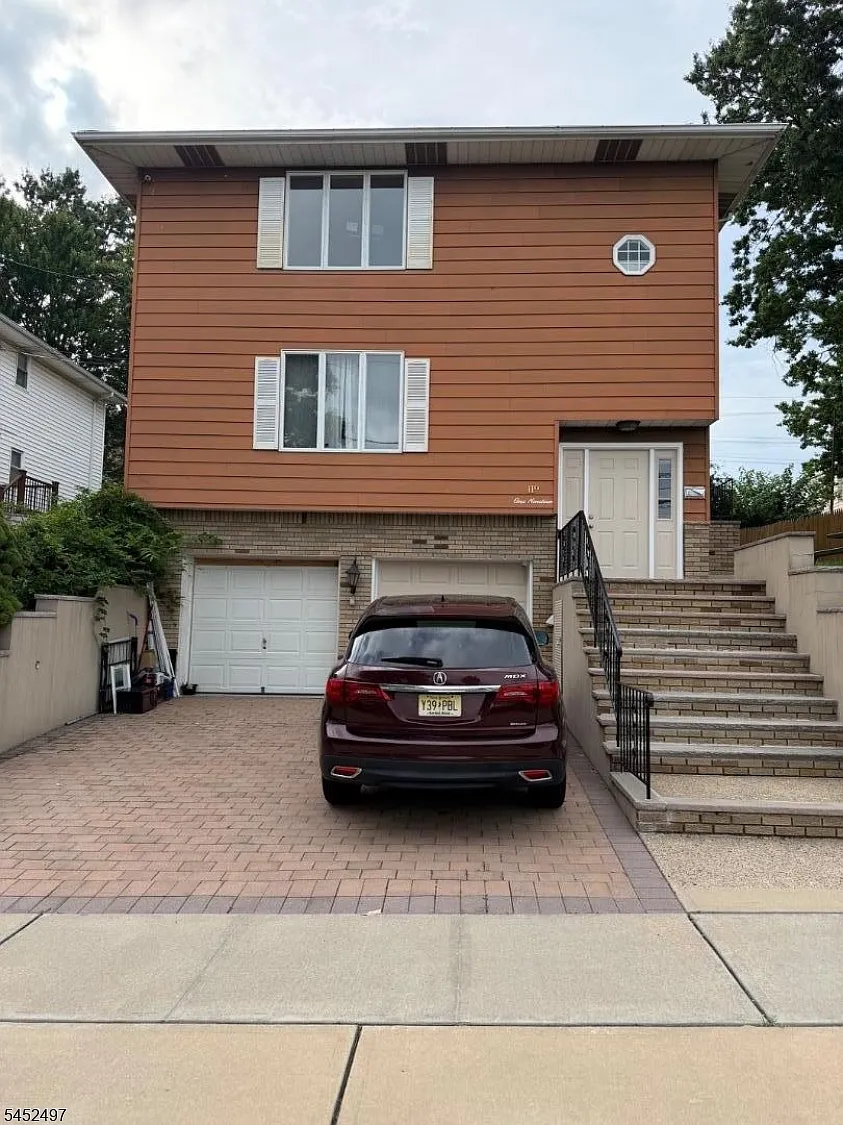 3 bed, 1.0 bath, $3,000 — Photo 1