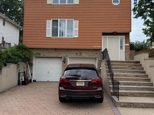 119 Cornelia St, East Rutherford, NJ 07073