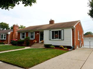 9624 Brookfield St, Livonia, MI 48150