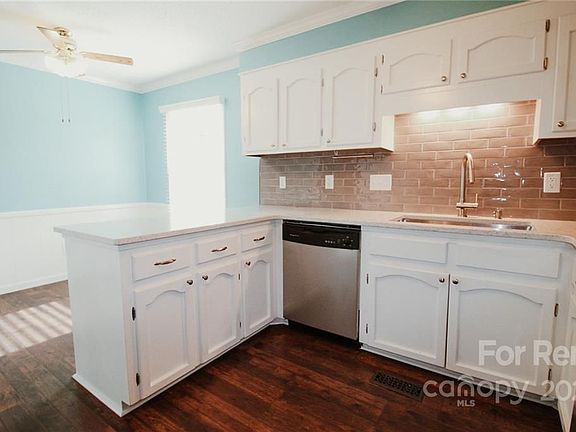 5th image of 1735 Windy Rush Ln