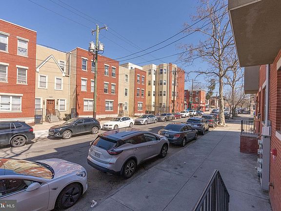 4th image of 4008 Baring St