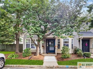 212 Ash Ct, Monmouth Junction, NJ 08852