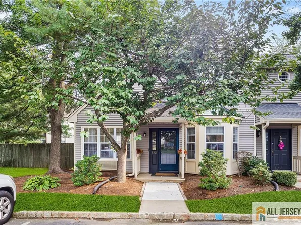 212 Ash Ct, Monmouth Junction, NJ 08852